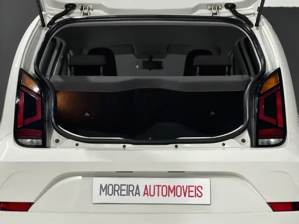 Volkswagen Up! 1.0 BMT Move Up! 11