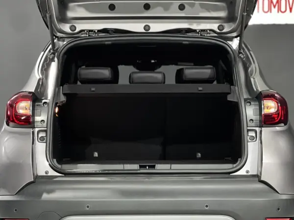 Renault Captur 1.5 dCi Red Edi 12