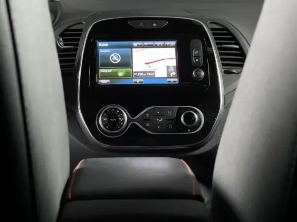 Renault Captur 1.5 dCi Red Edi 11