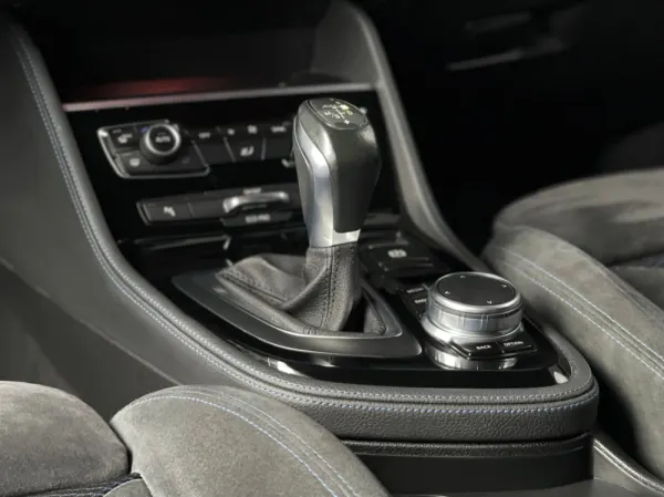 BMW 218 Active Tourer M SPORT 8