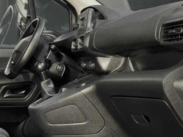 Peugeot Partner 9