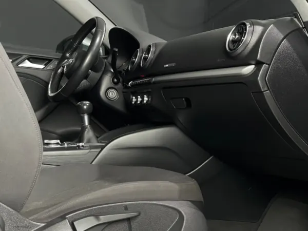 Audi A3 Sportback 1.6 TDI 4