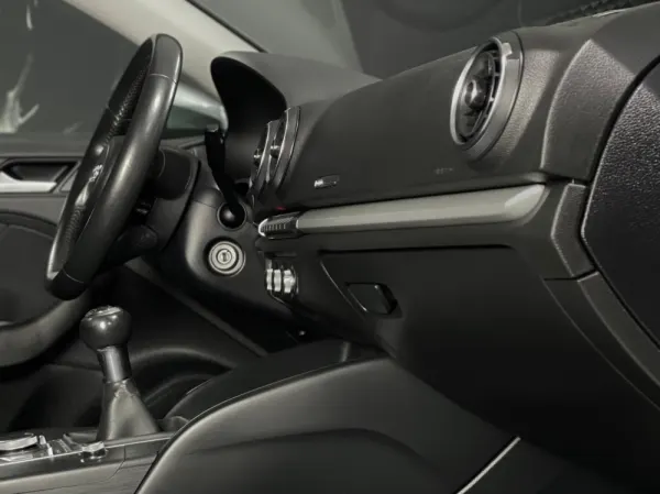 Audi A3 Sportback 1.6 TDI 9