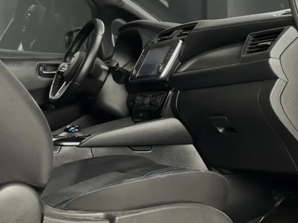 Nissan Leaf E+ ACENTA 4