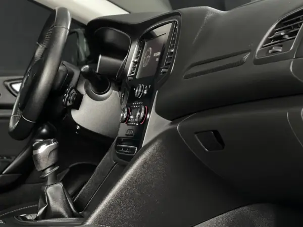 Renault Mégane Sport Tourer 1.5 Blue dCi Limited 8