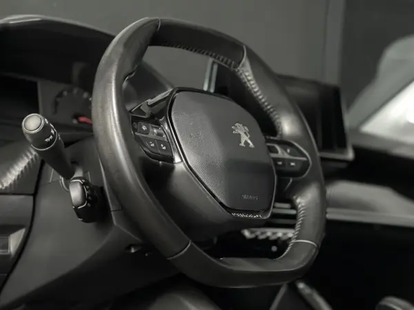 Peugeot 208 1.2 Puretech Active 6