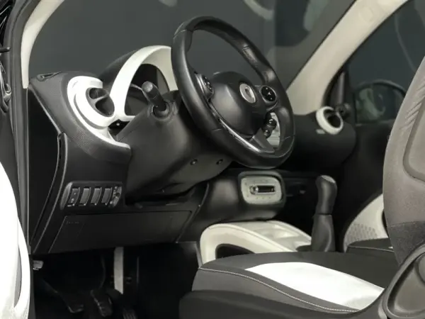 Smart ForTwo Coupé 1.0 Passion 71 2
