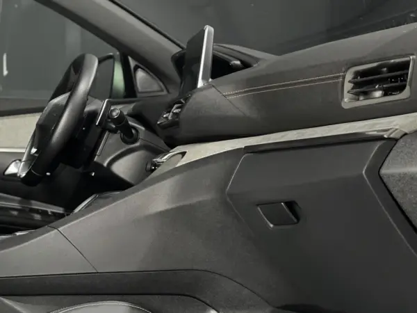 Peugeot 5008 1.5 BlueHDi Allure EAT8 7