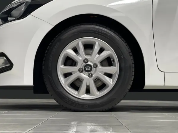 Hyundai i20 1.1 CRDi ACCESS+BLUETOOTH 12
