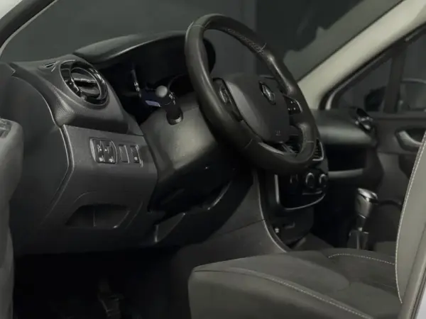 Renault Clio Sport Tourer 0.9 TCE Limited 2