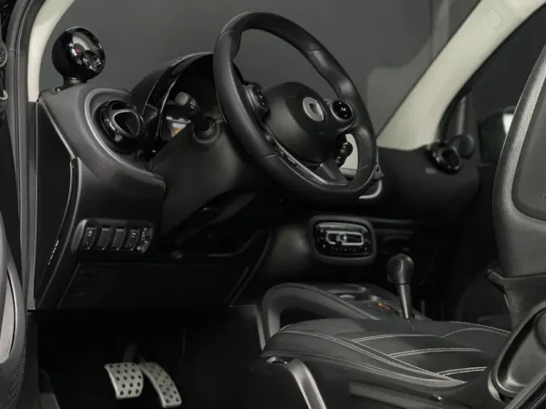 Smart ForTwo Coupé 0.9 TURBO BASIS PRIME 2