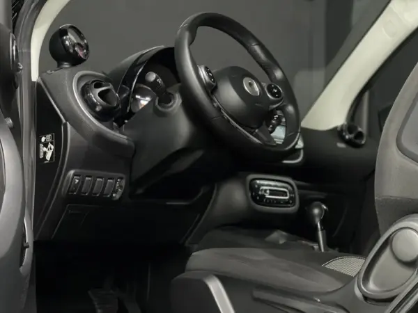 Smart ForTwo Coupé EQ Passion 3d 2