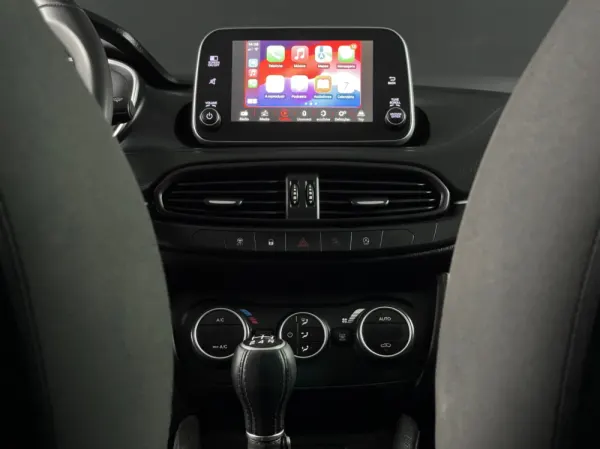 Fiat Tipo 1.3 M-JET LOUNGE 10