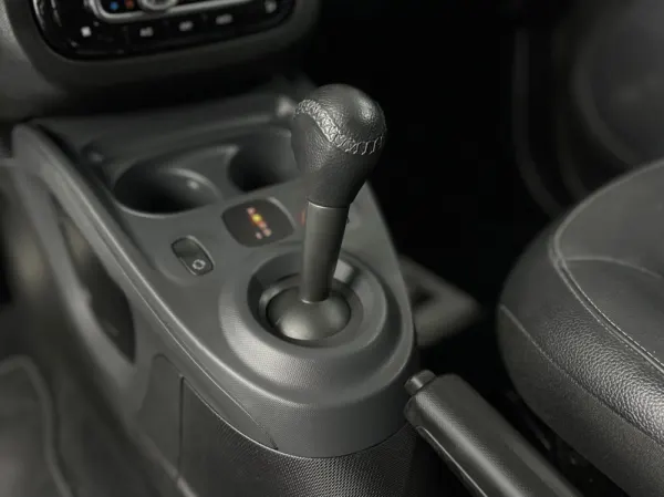 Smart ForTwo Coupé 0.9 TURBO BASIS PRIME 8