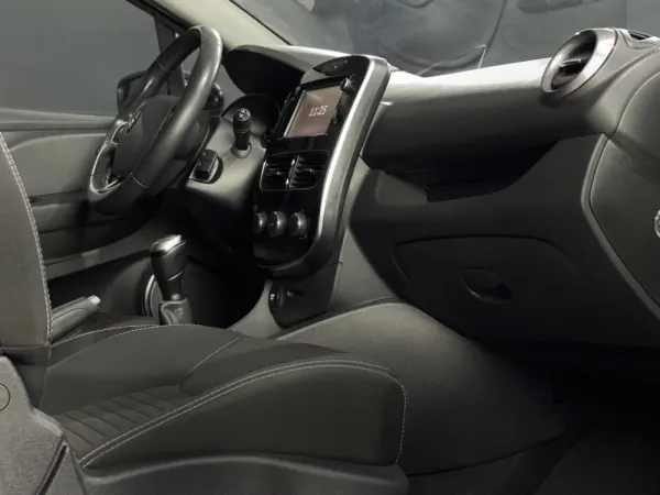 Renault Clio 0.9 ENERGY LIMITED 4