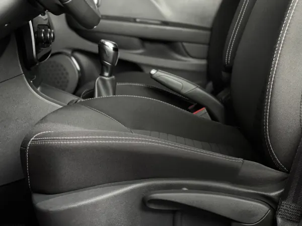 Renault Clio 0.9 ENERGY LIMITED 7