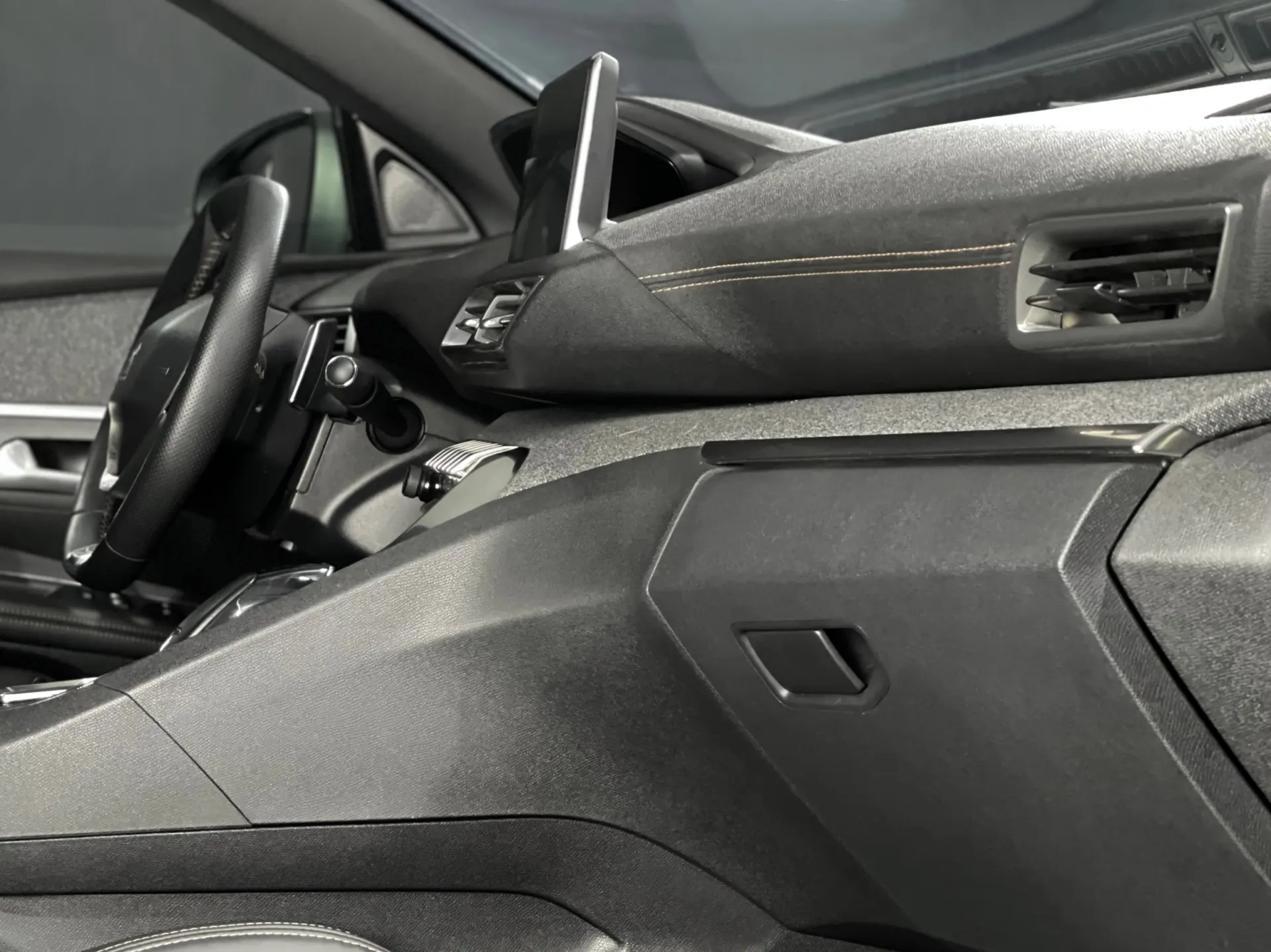 Peugeot 5008 1.6 BLUE-HDI ALLURE 9