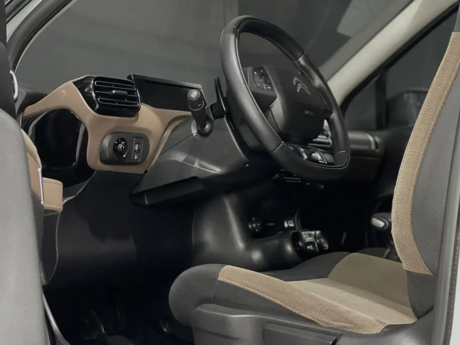 Citroën C4 Cactus 1.6 HDI ETG6 2