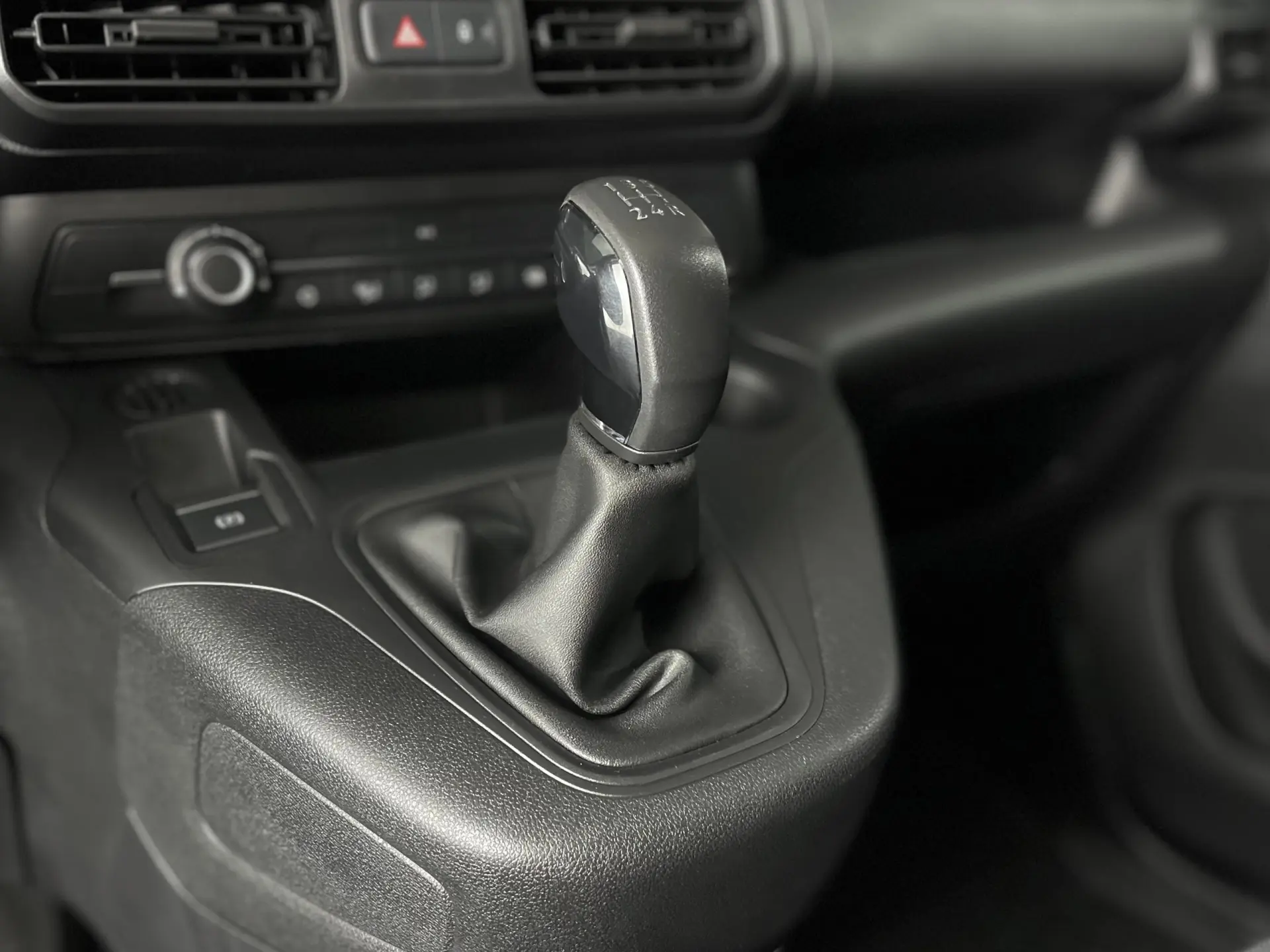 Opel Combo 1.5 CDTi L1H1 ENJOY 8