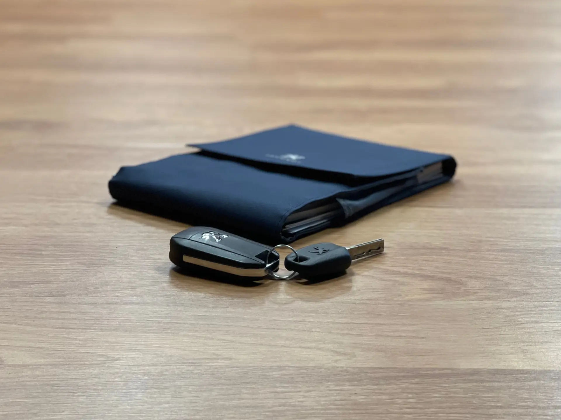 Peugeot 2008 1.2 PureTech Allure 14