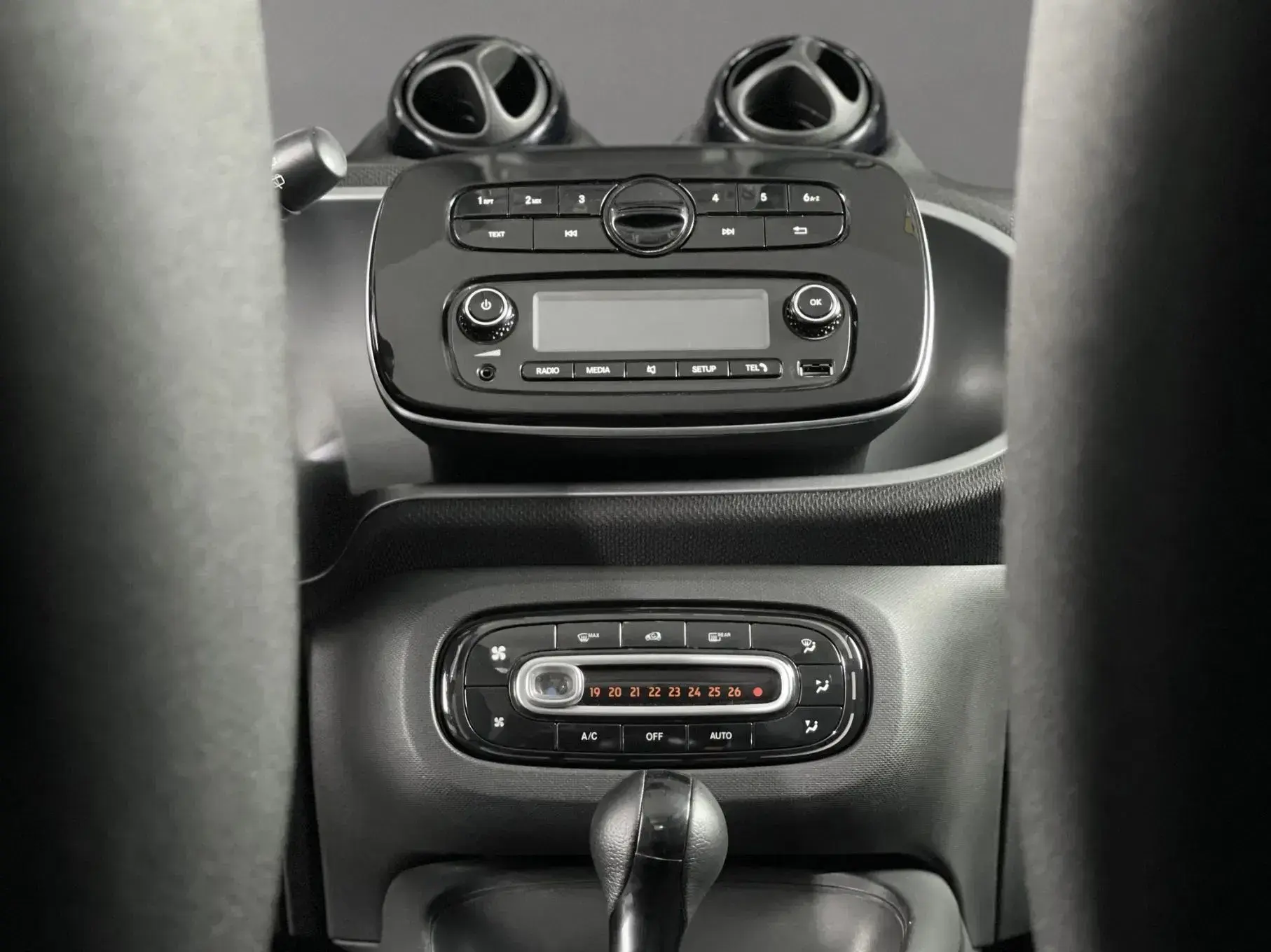 Smart ForTwo Coupé EQ Passion 3d 11