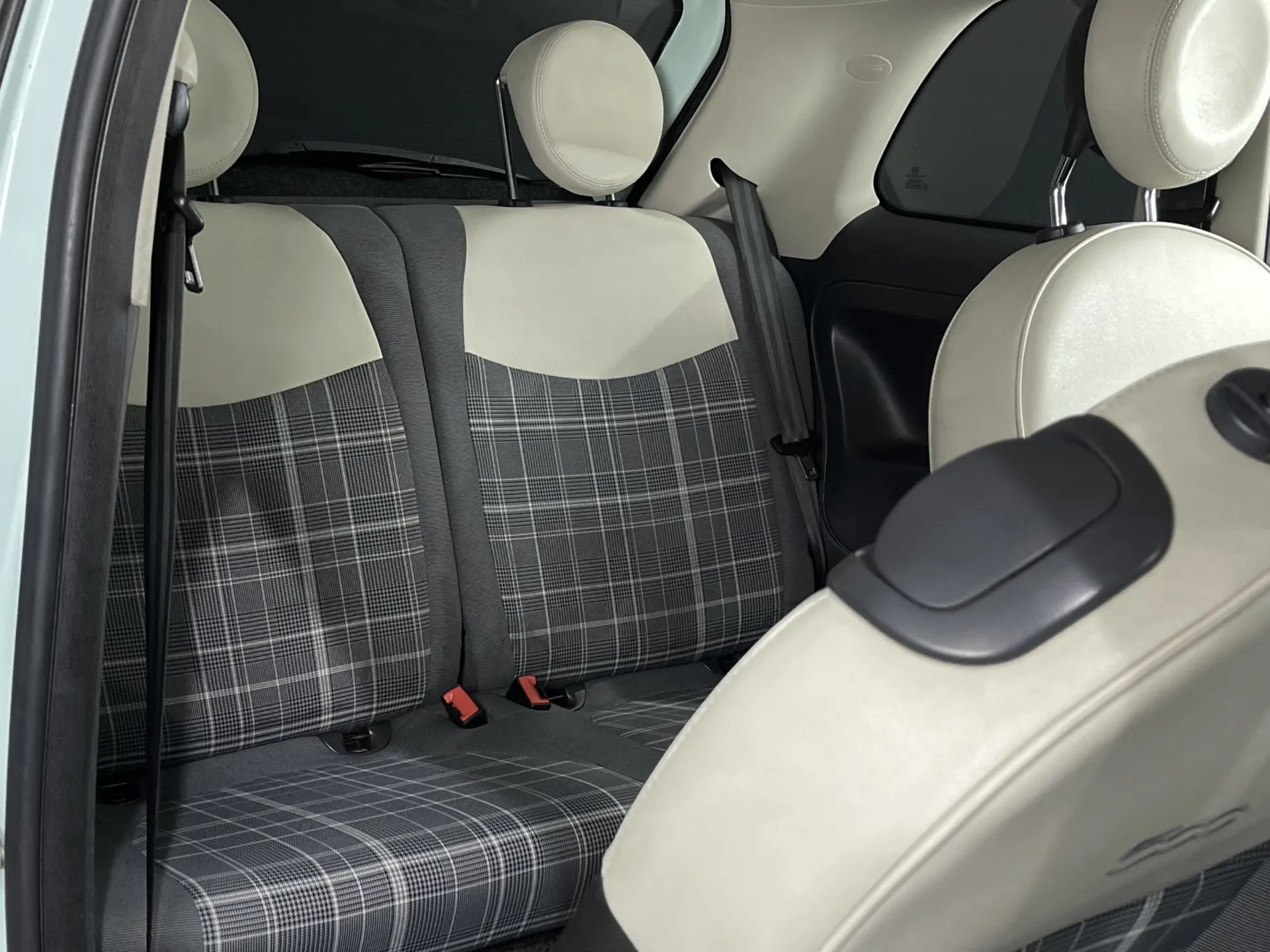 Fiat 500 1.2 LOUNGE 9