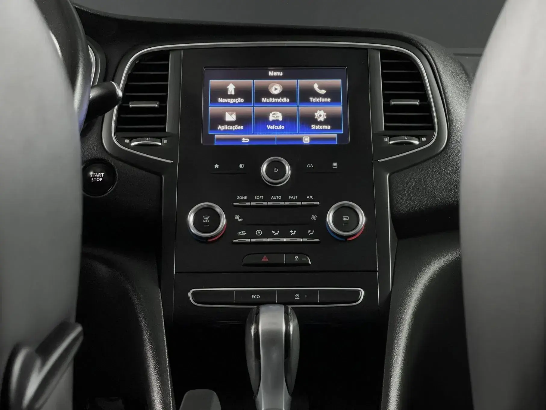 Renault Mégane Sport Tourer dCi 110 FAP EDC Dynamique 11