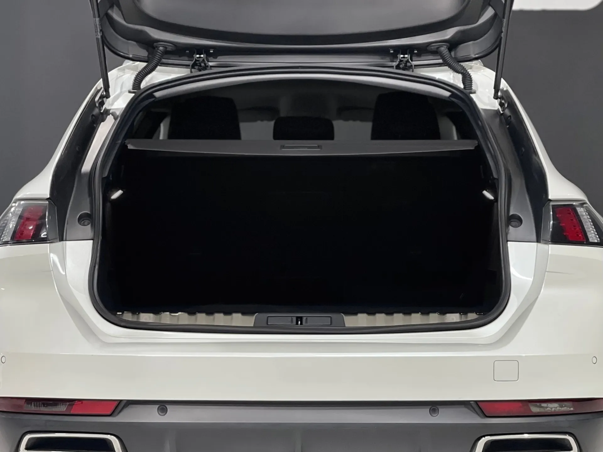 Peugeot 508 SW 1.5 BLUEHDI ALLURE EAT8 11