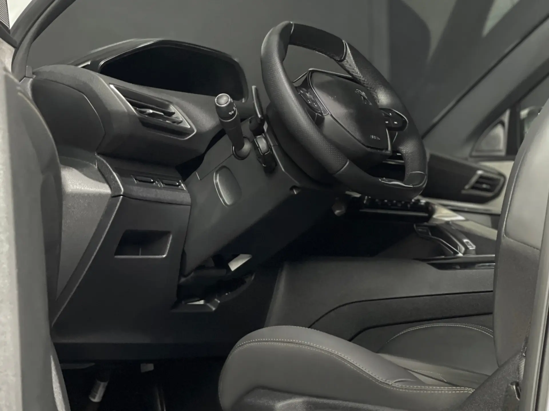 Peugeot 5008 1.5 BlueHDi Allure EAT8 2