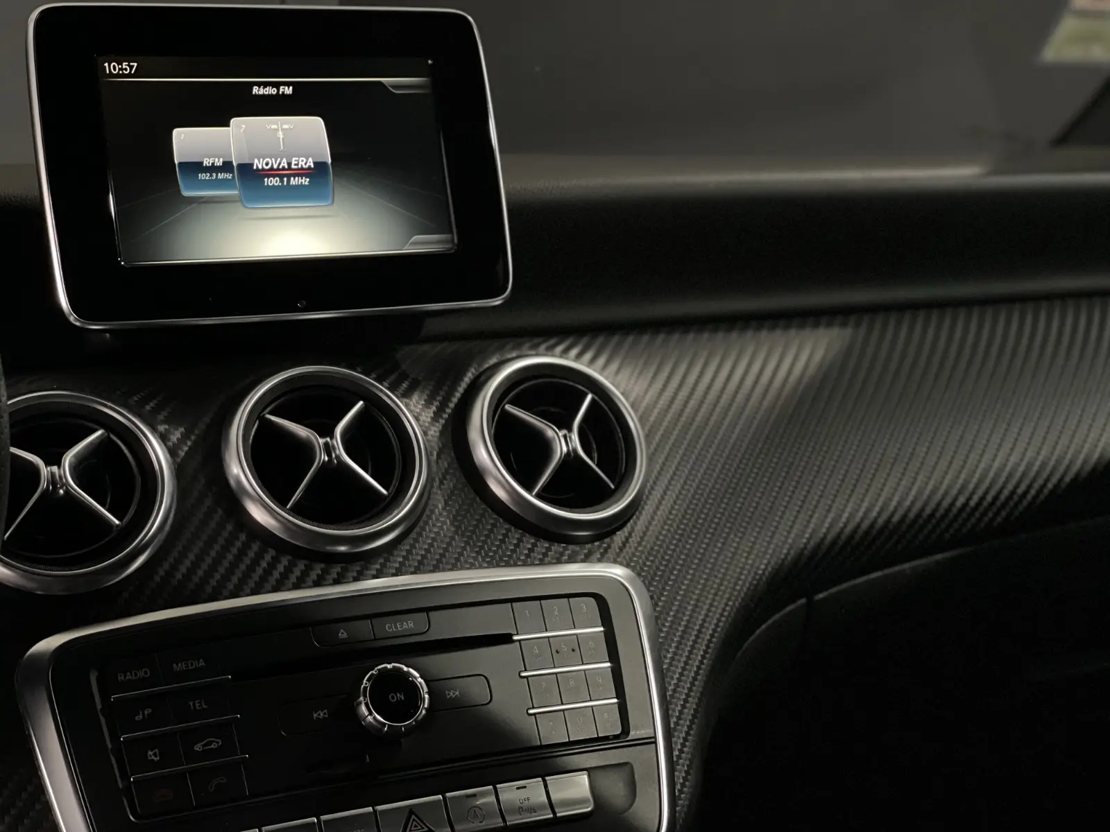 Mercedes-Benz A 180 d Urban 6
