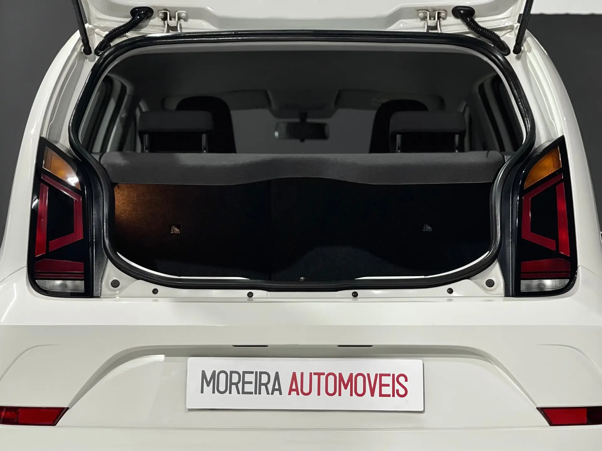 Volkswagen Up! 1.0 BMT Move Up! 11