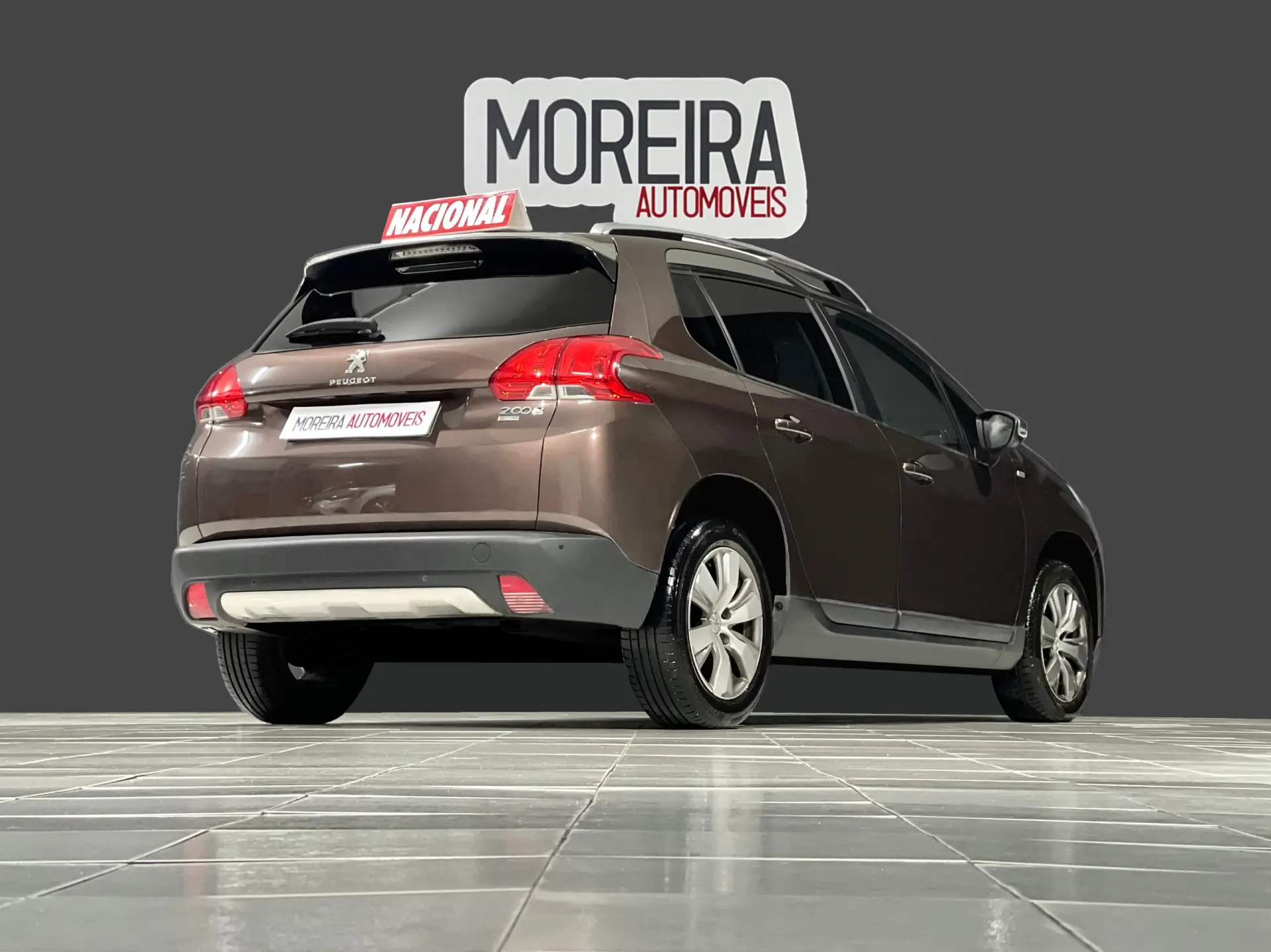 Peugeot 2008 1.2 PURETECH STYLE 3