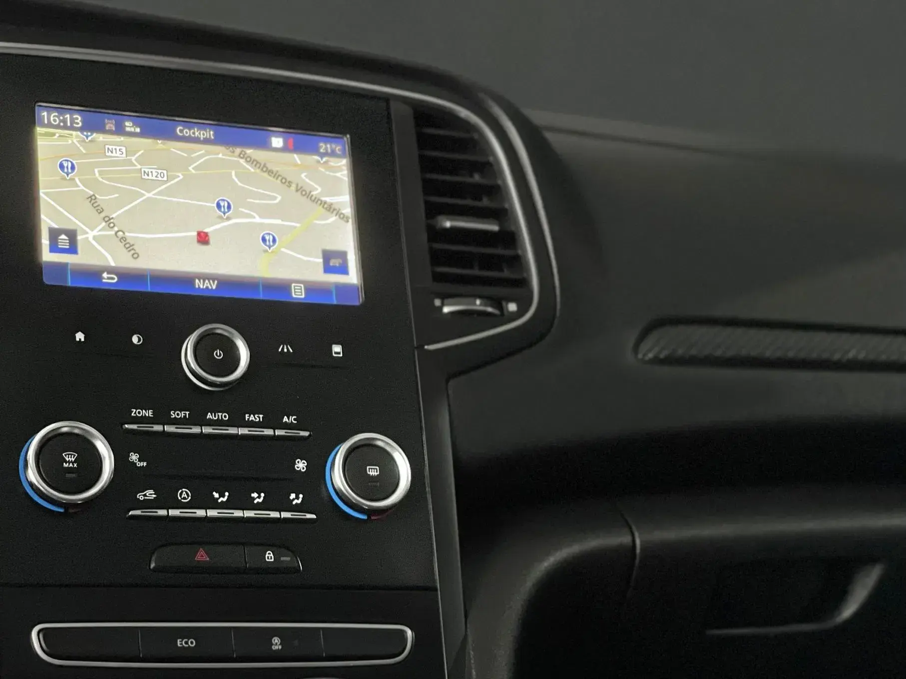 Renault Mégane Sport Tourer dCi 110 FAP EDC Dynamique 6