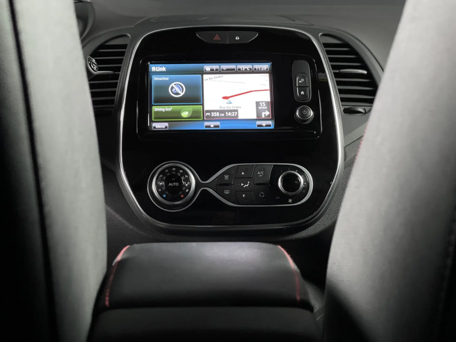 Renault Captur 1.5 dCi Red Edi 11