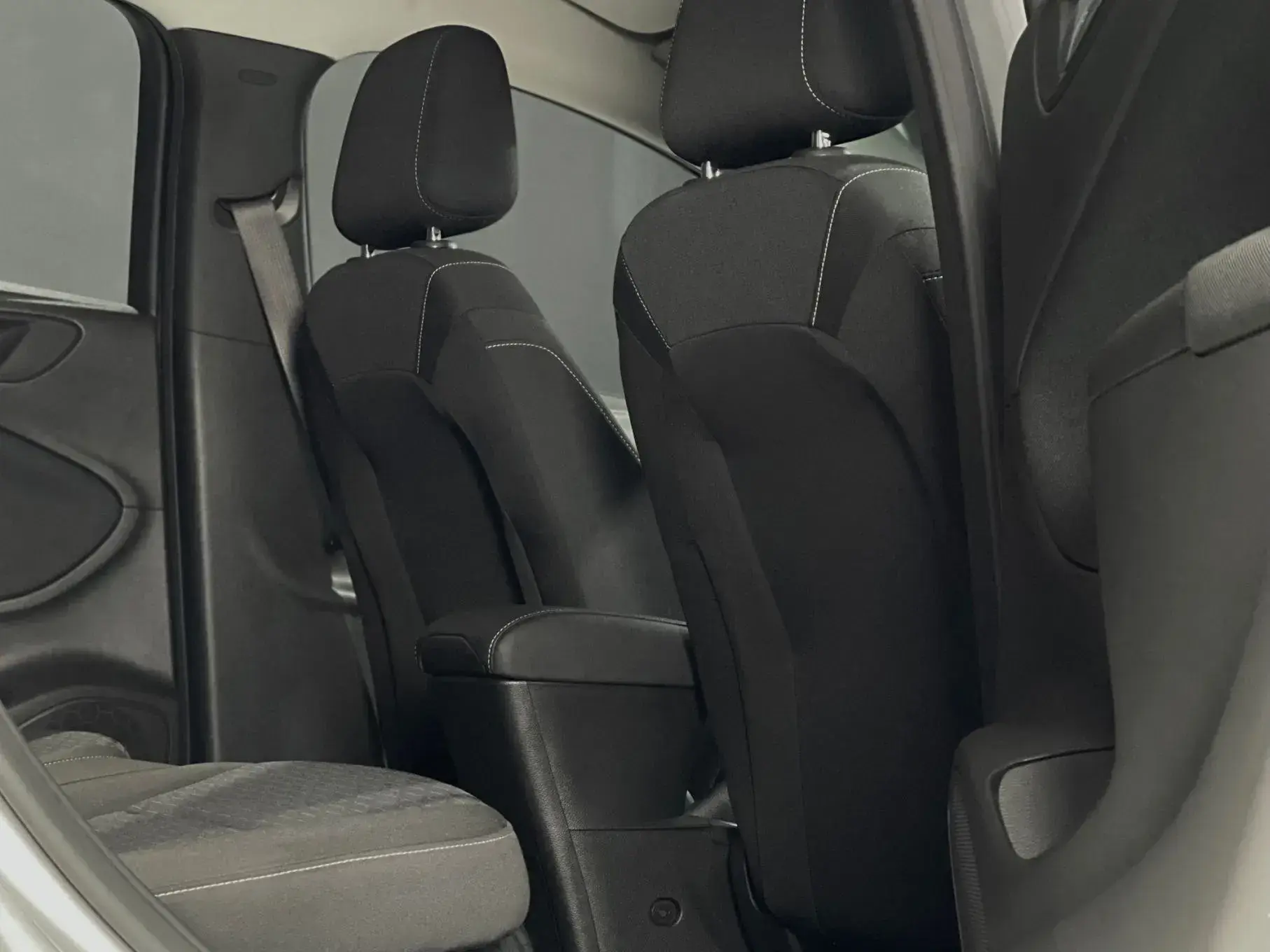 Opel Astra 1.5 D Business Edition S/S 10