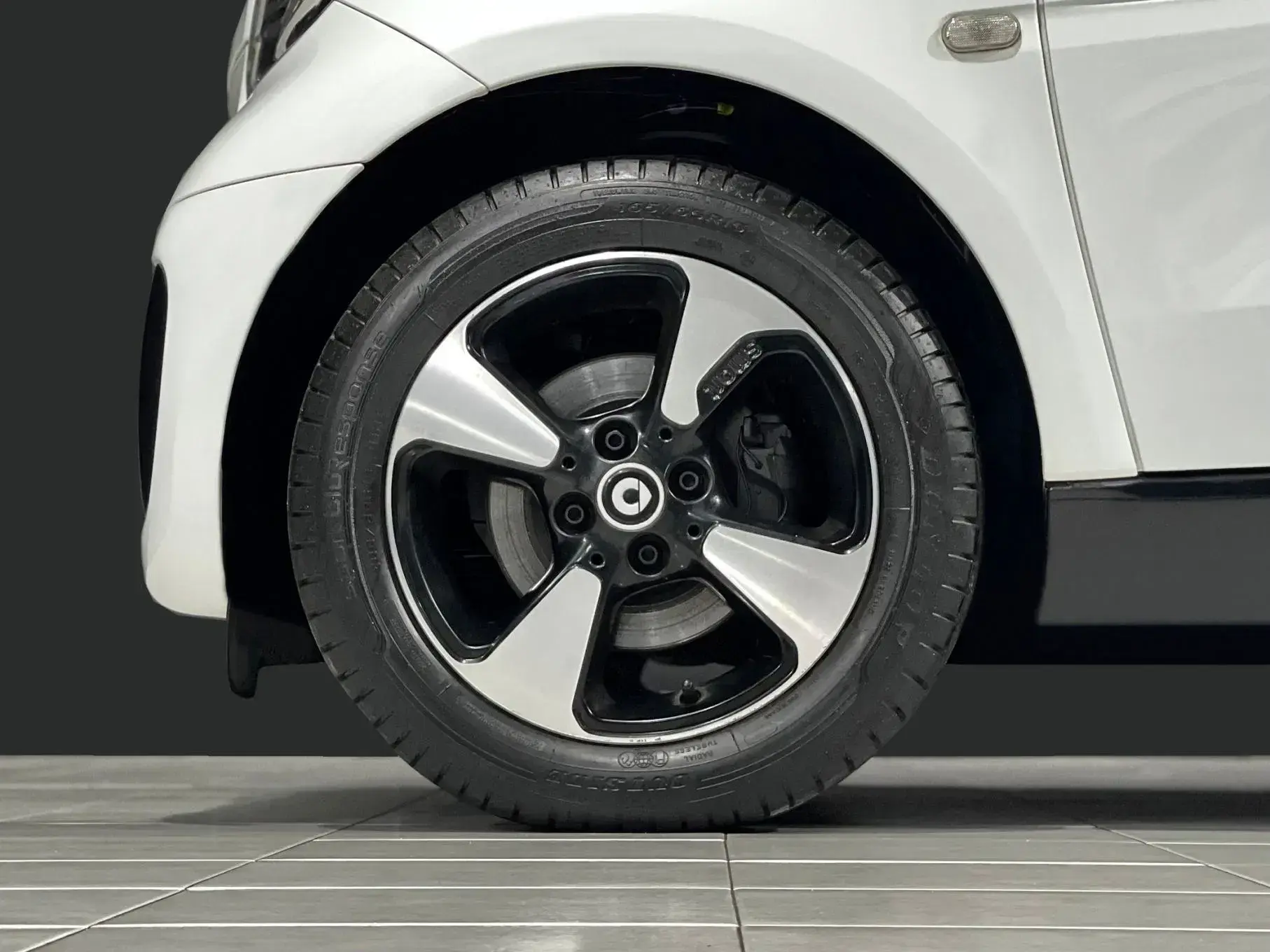 Smart ForTwo Coupé EQ Passion 3d 13