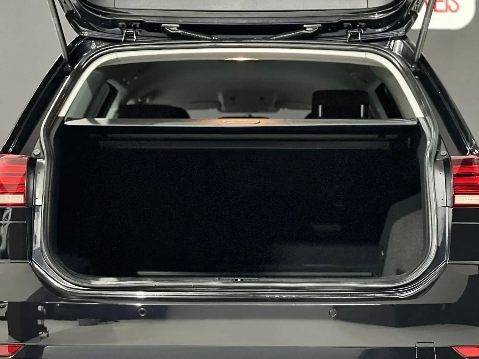 Volkswagen Golf 1.6 TDi Confortline 11