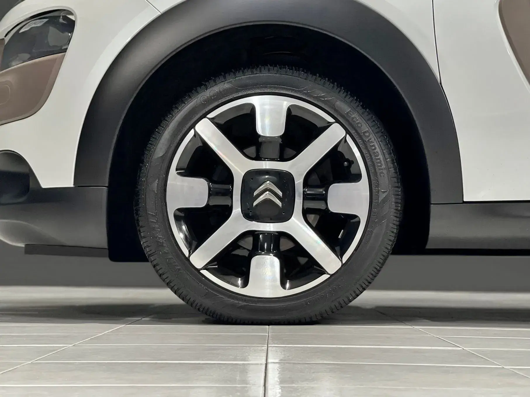 Citroën C4 Cactus 1.6 HDI ETG6 12