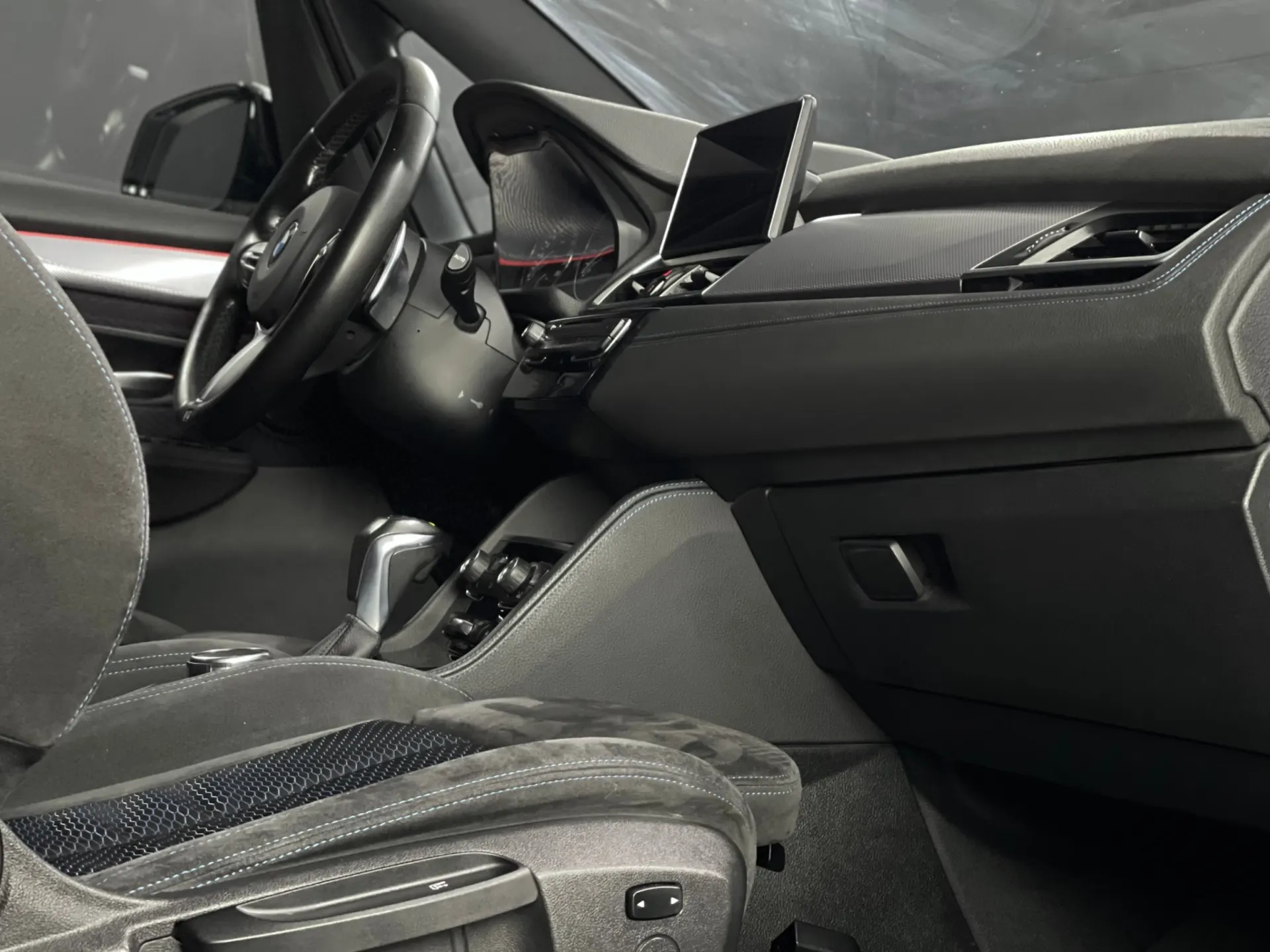 BMW 218 Active Tourer M SPORT 4