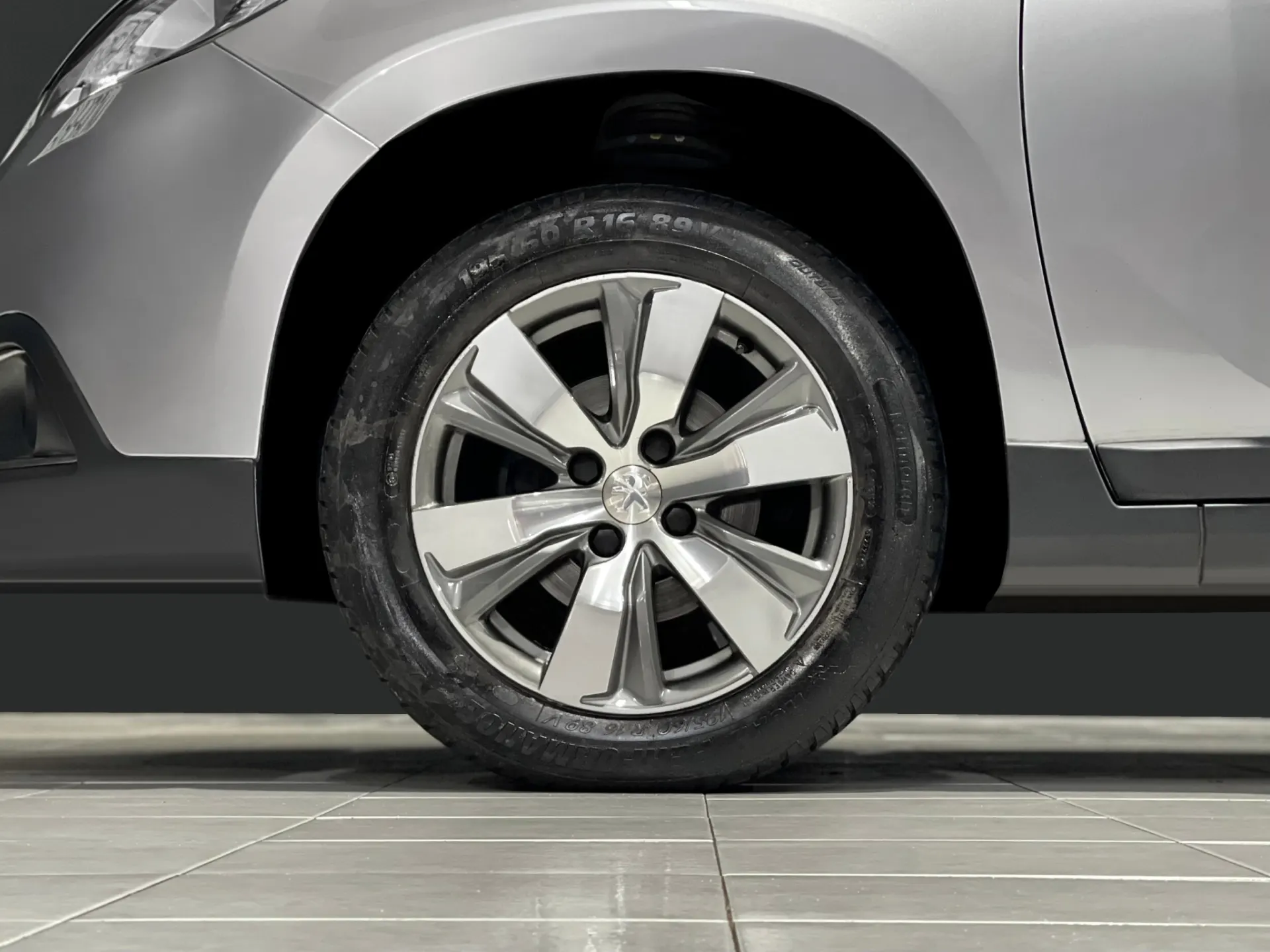 Peugeot 2008 1.2 PureTech Style 12