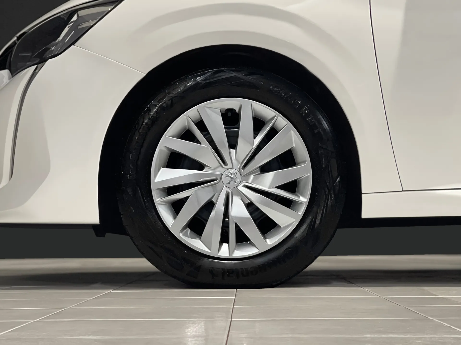 Peugeot 208 1.2 ACTIVE 13