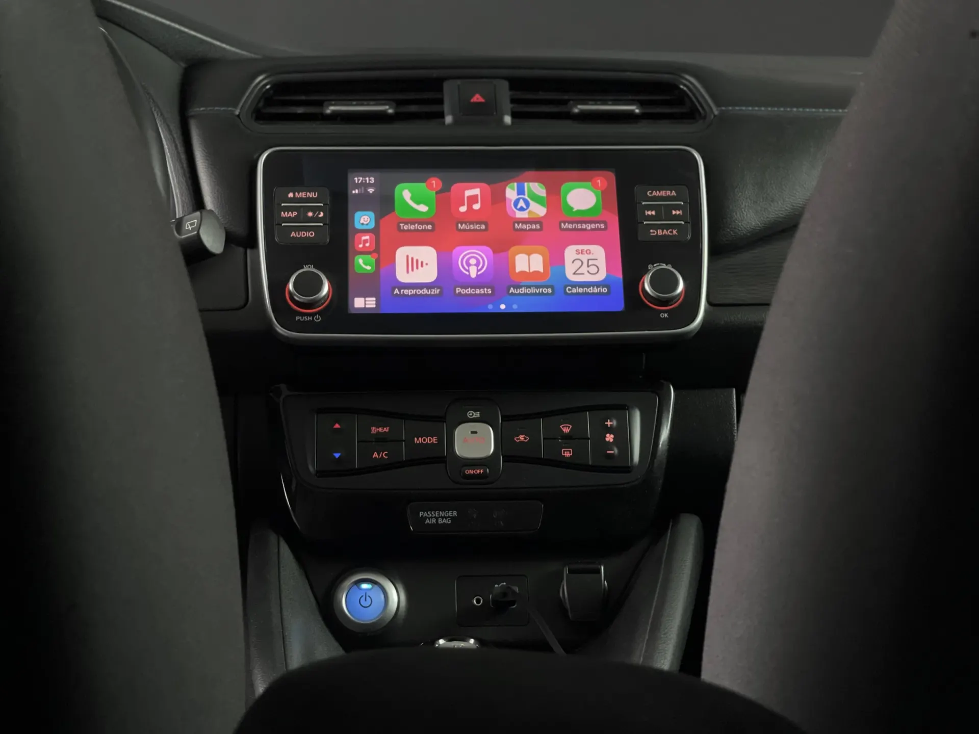 Nissan Leaf 10º Aniversário 11