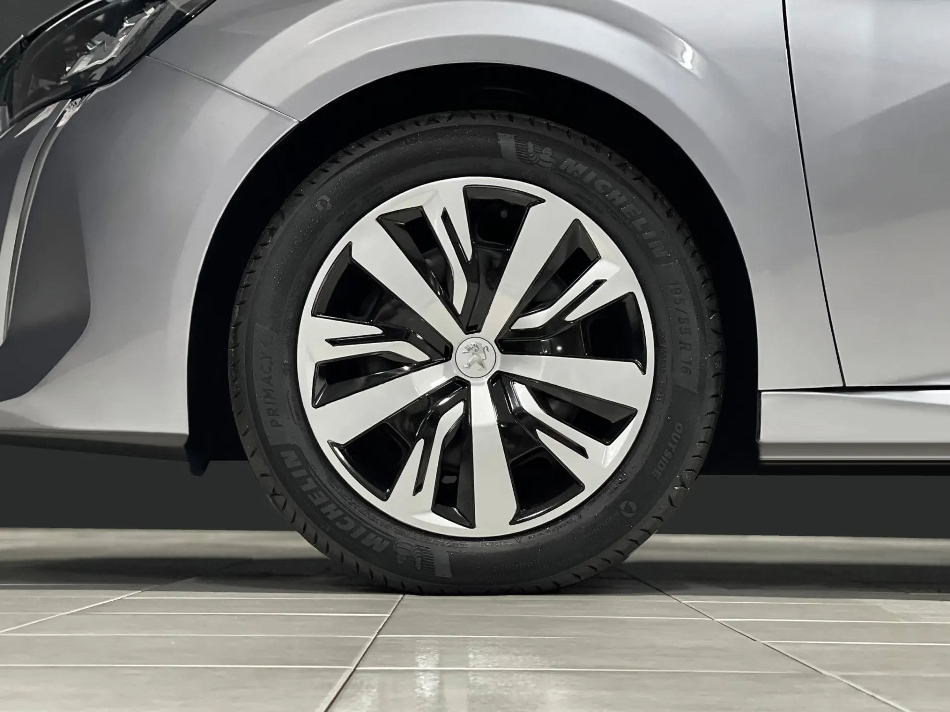 Peugeot 208 1.2 PureTech Active 12