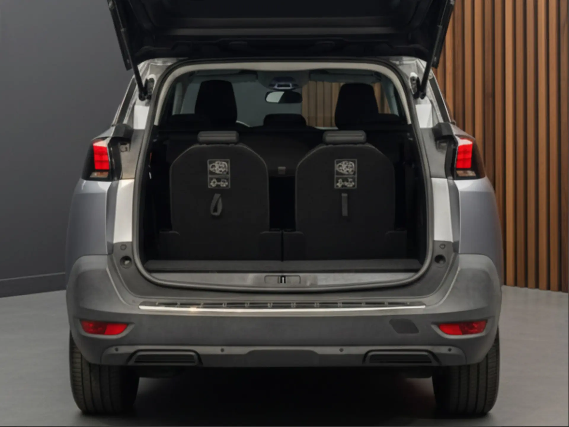 Peugeot 5008 1.5 BlueHDi Allure EAT8 12