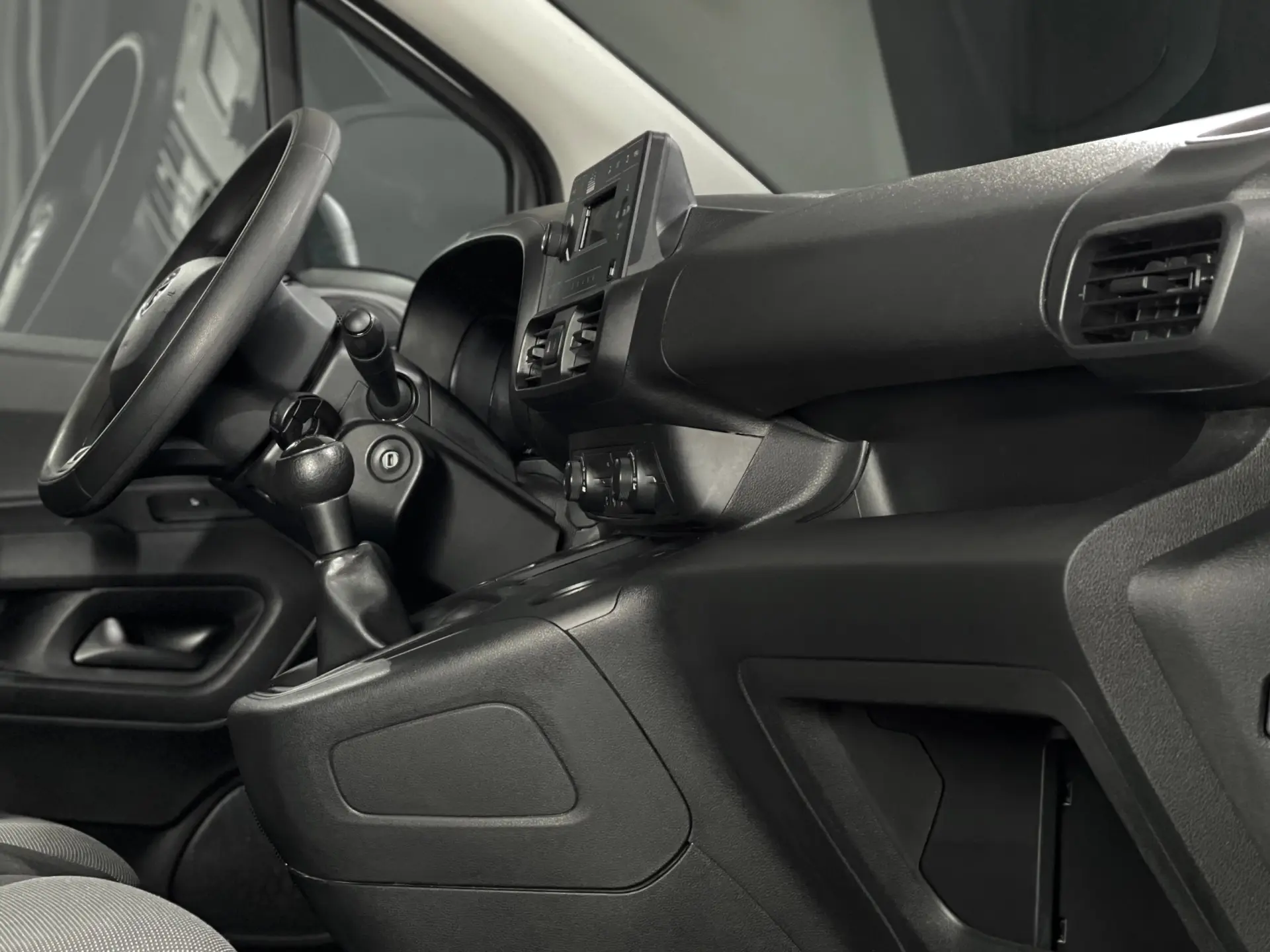 Toyota Proace 1.5D L1 CONFORT 9