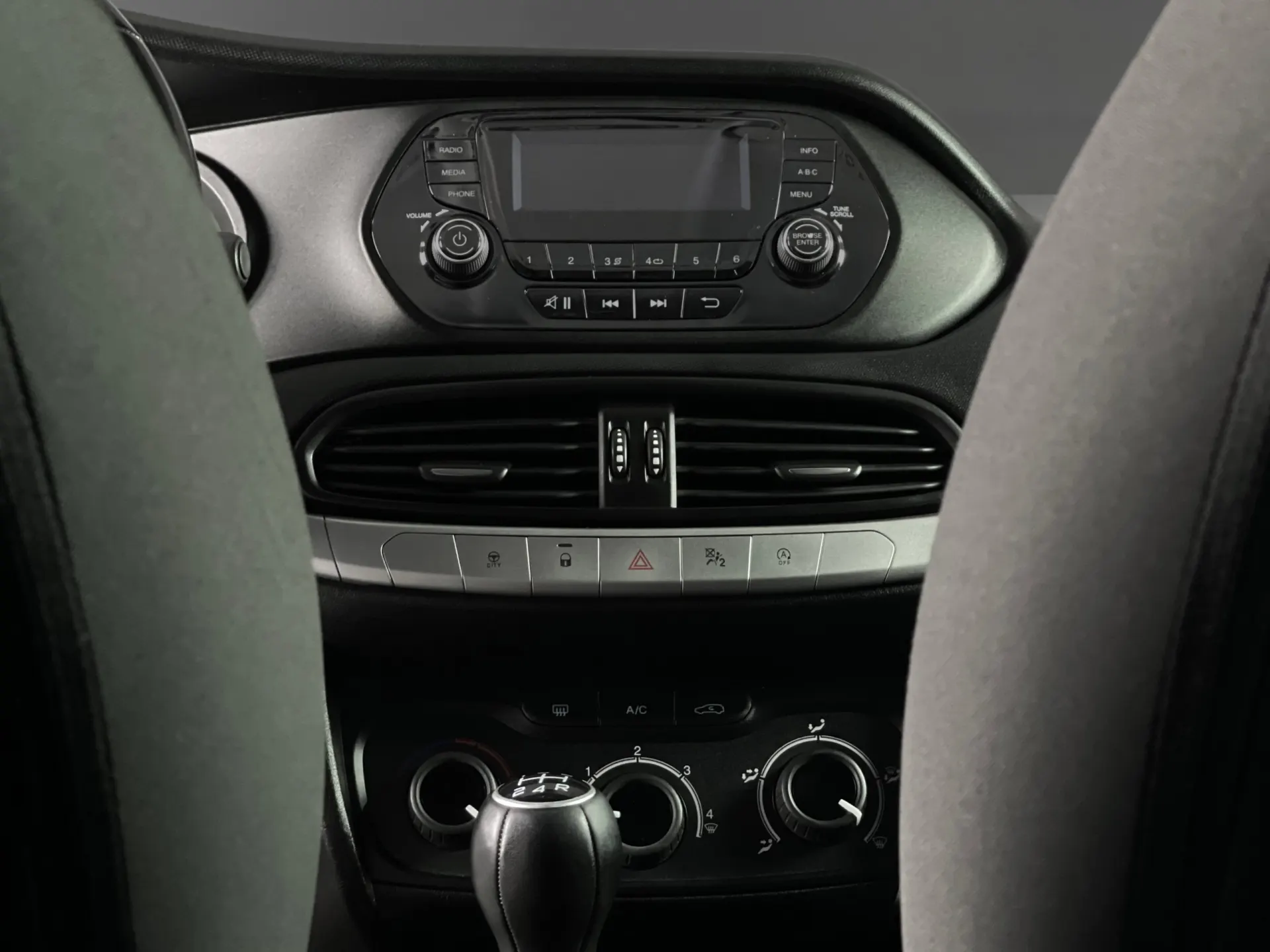 Fiat Tipo 1.3 M-Jet Pop 11