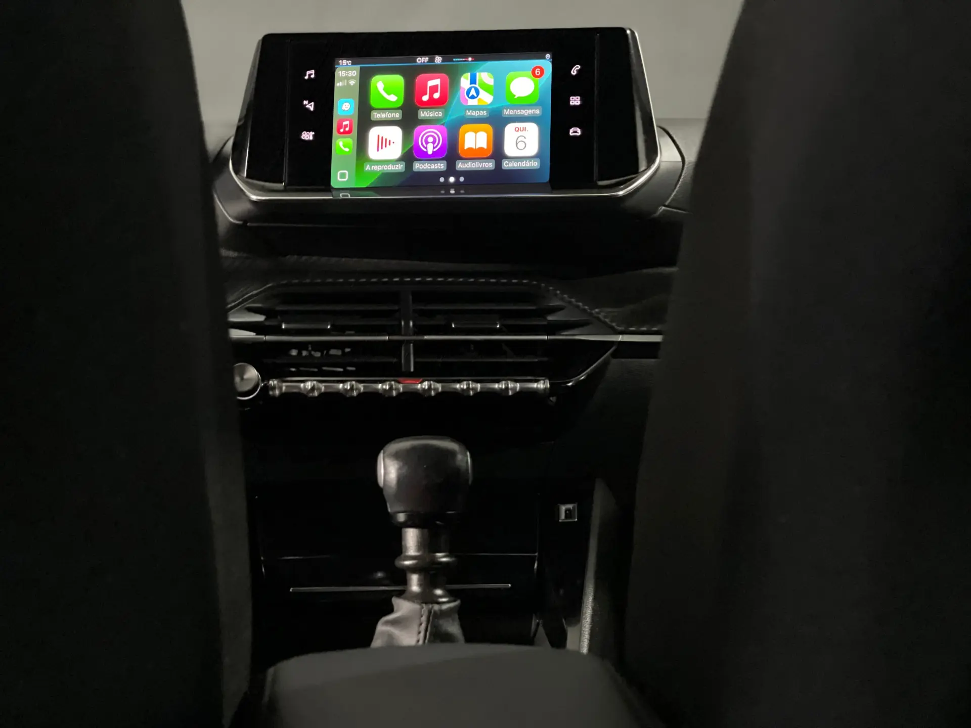 Peugeot 2008 1.2 PureTech Allure 9