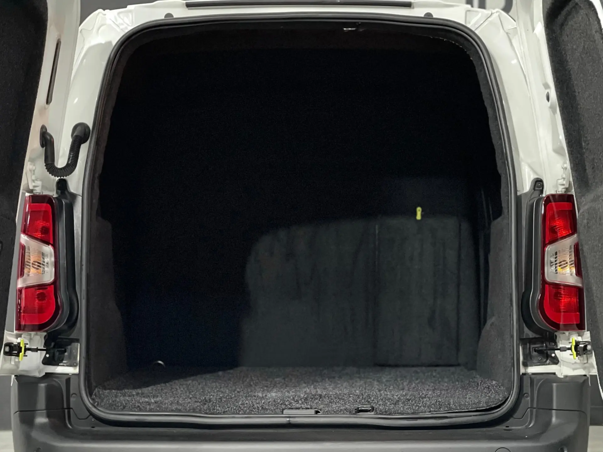 Opel Combo 1.5 CDTi L1H1 ENJOY 11