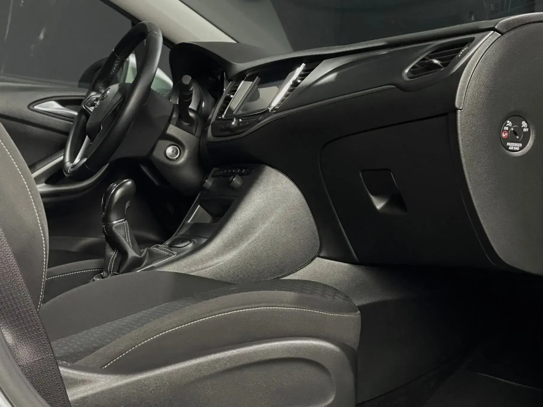 Opel Astra 1.5 D Business Edition S/S 4