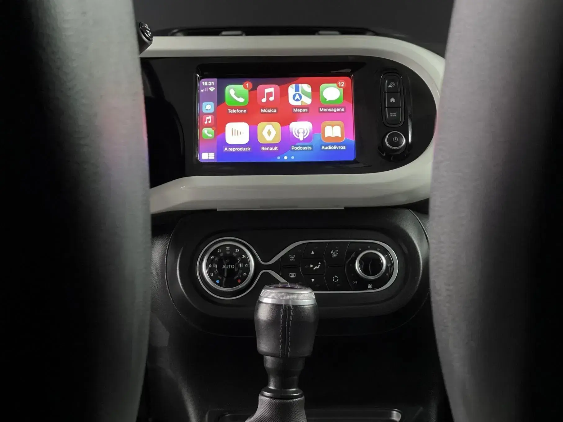 Renault Twingo 1.0 SCe Intens 11